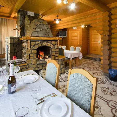 Pensión у василини та романа